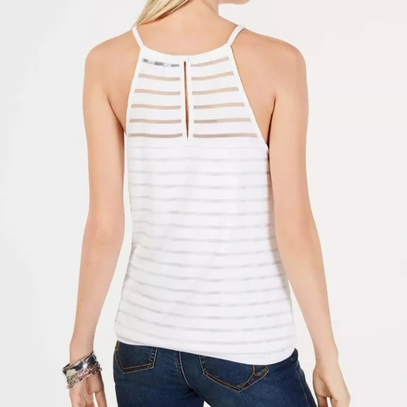💕 I.N.C international white sleeveless halter top size small 💕 - Picture 4 of 4